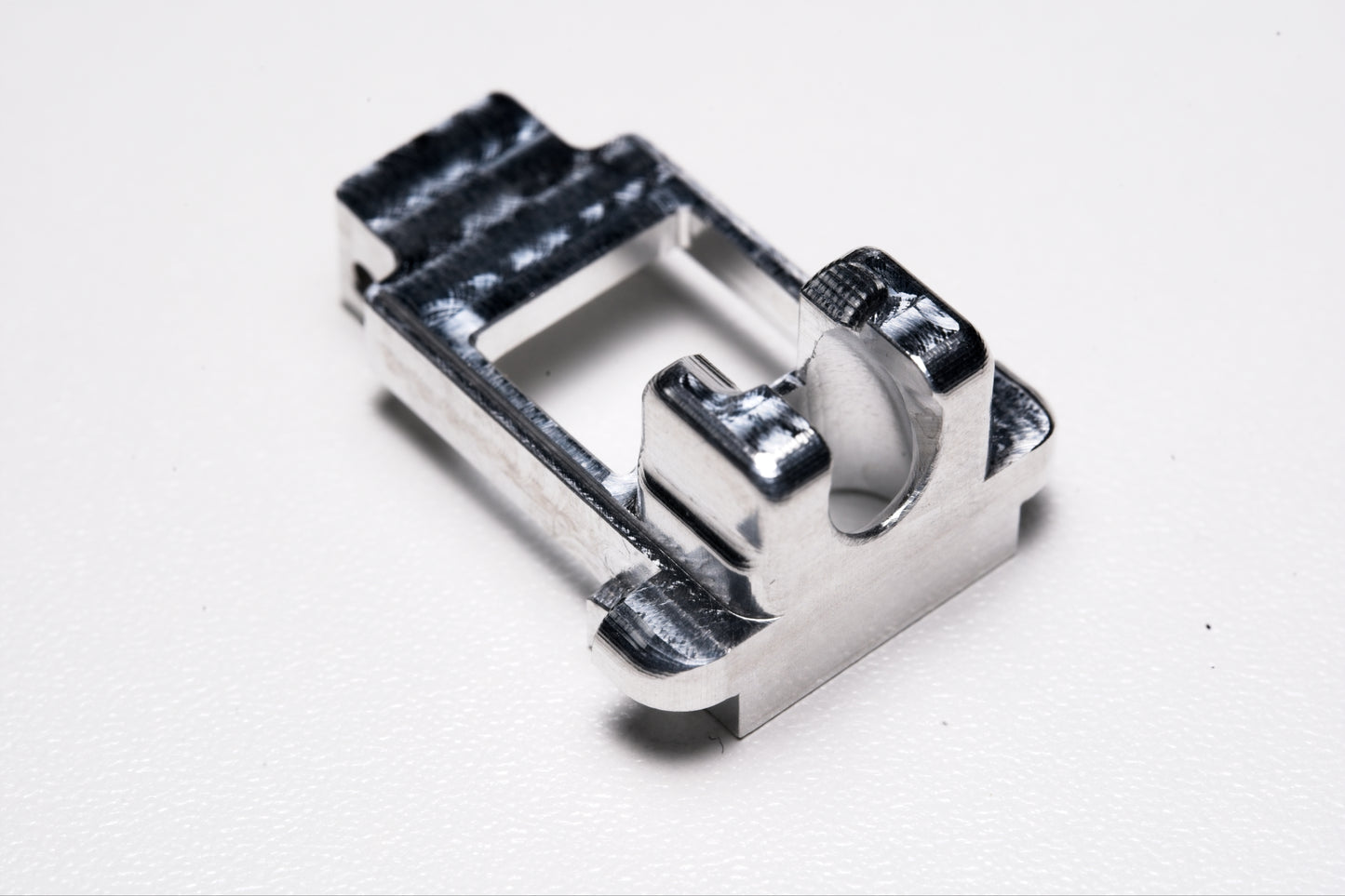 Devilhunter | GHK M4 V2B-V3 CNC Aluminium Feed Lip